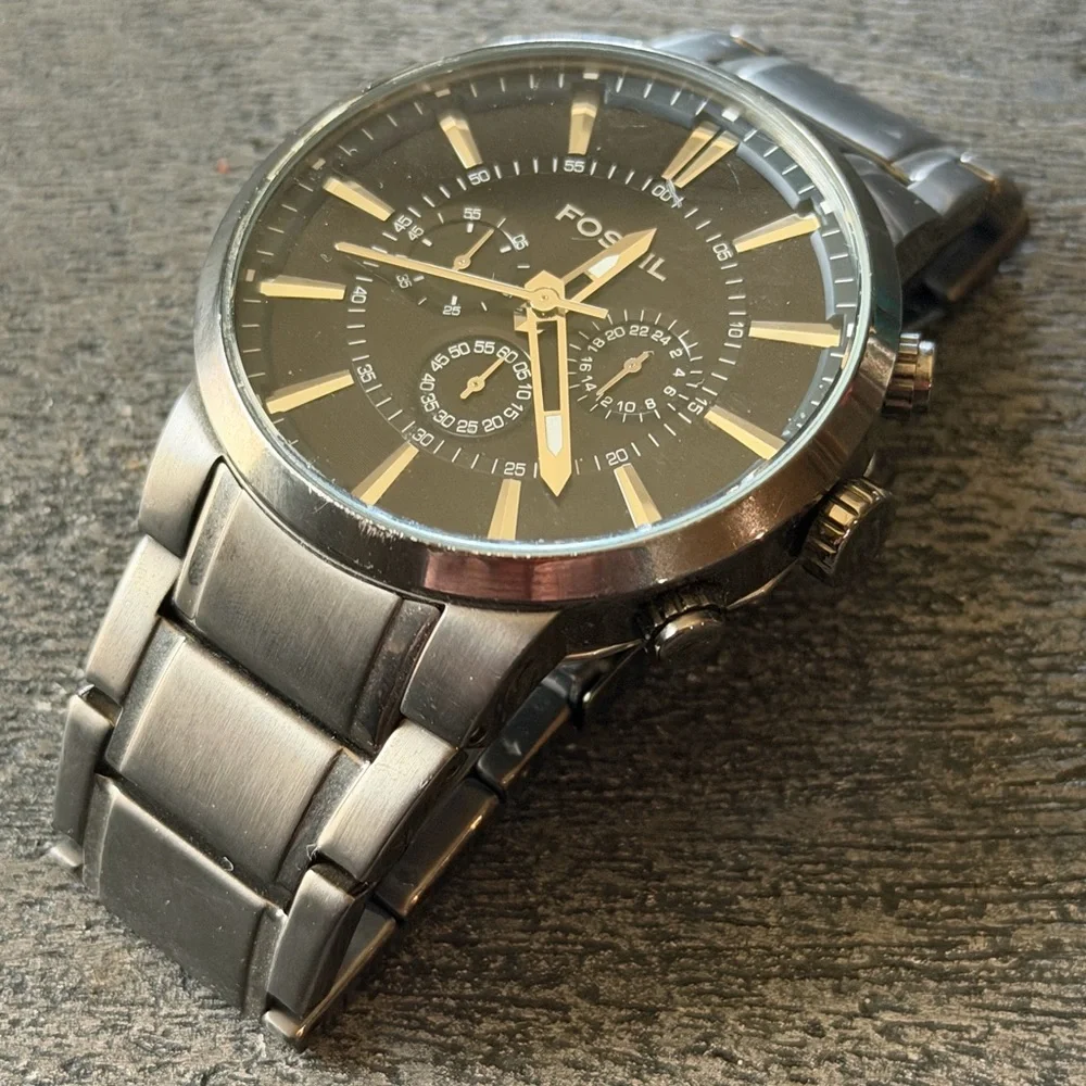 Fossil Black and Silver Men's 47mm Watch